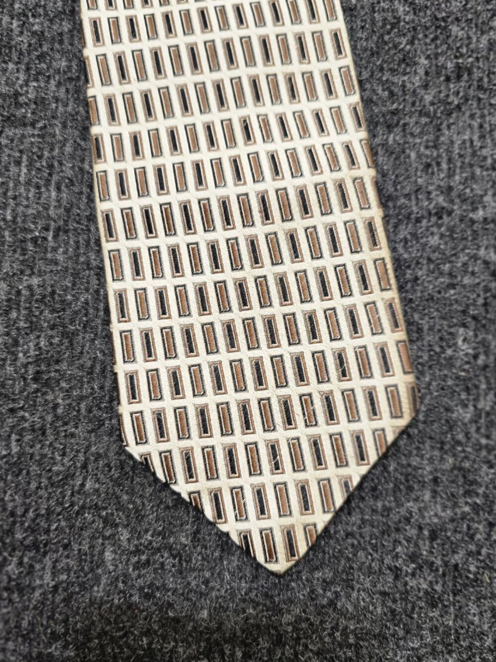 Vintage Fratelli Moda 100% Silk Tie Made in Italy Beige Brown Geometric Pattern